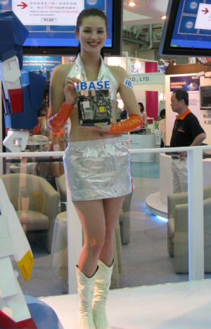 computex sexy babes pic 32